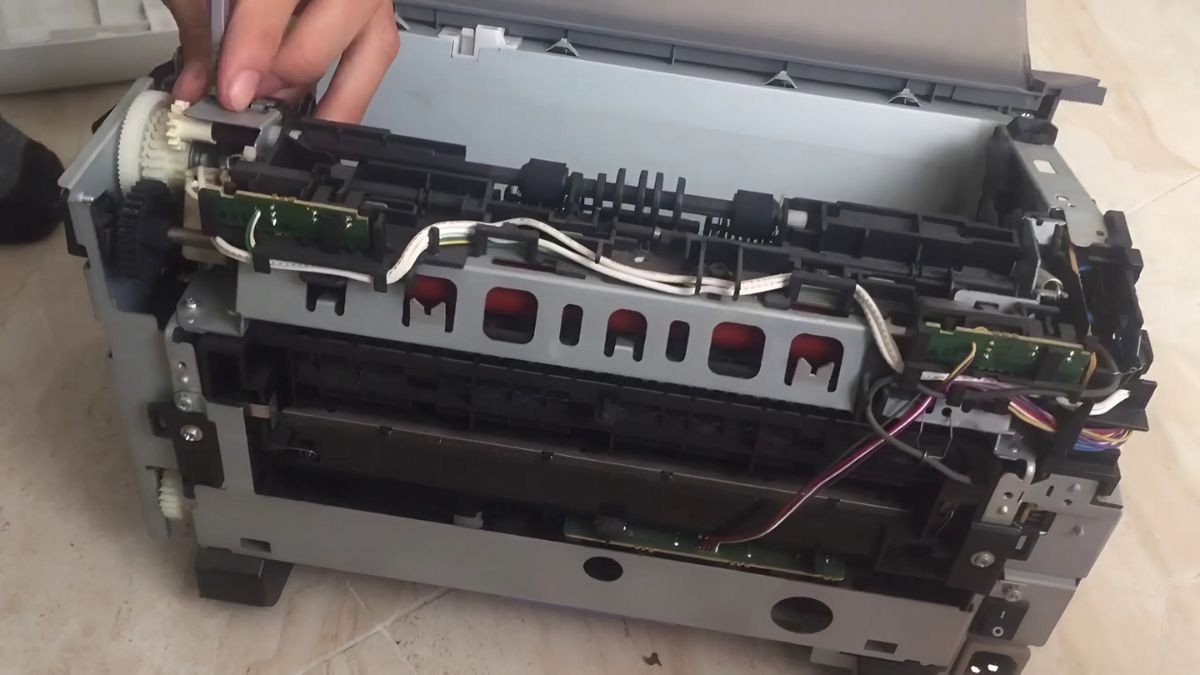 Đợi lô sấy nguội