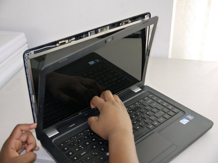 Kiểm tra màn hình