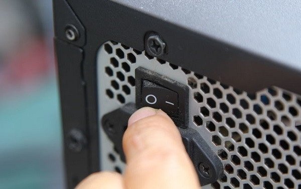 Kiểm tra nguồn điện