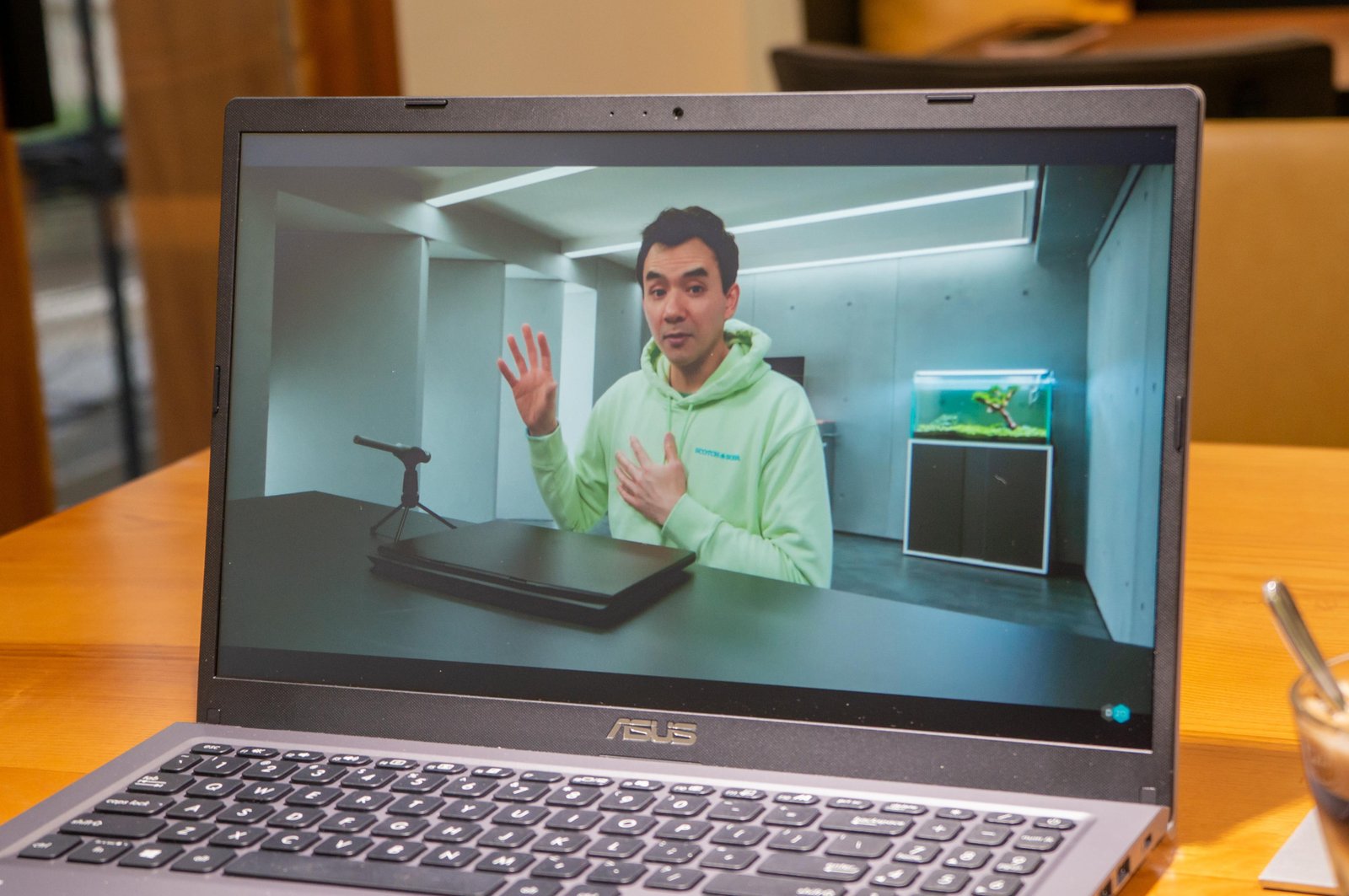 laptop-asus-khong-len-man-hinh