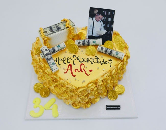 Mẫu bánh sinh nhật 3D tạo hình trái tim và tiền đô la in ảnh độc đáo và ấn tượng