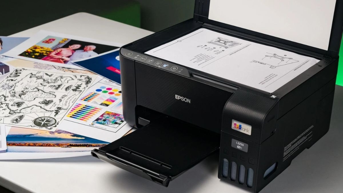 Tìm model máy in trên thân máy để tải driver cài đặt máy in cho laptop