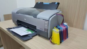 Máy in Epson 1390 cũ đang được thanh lý với giá tốt