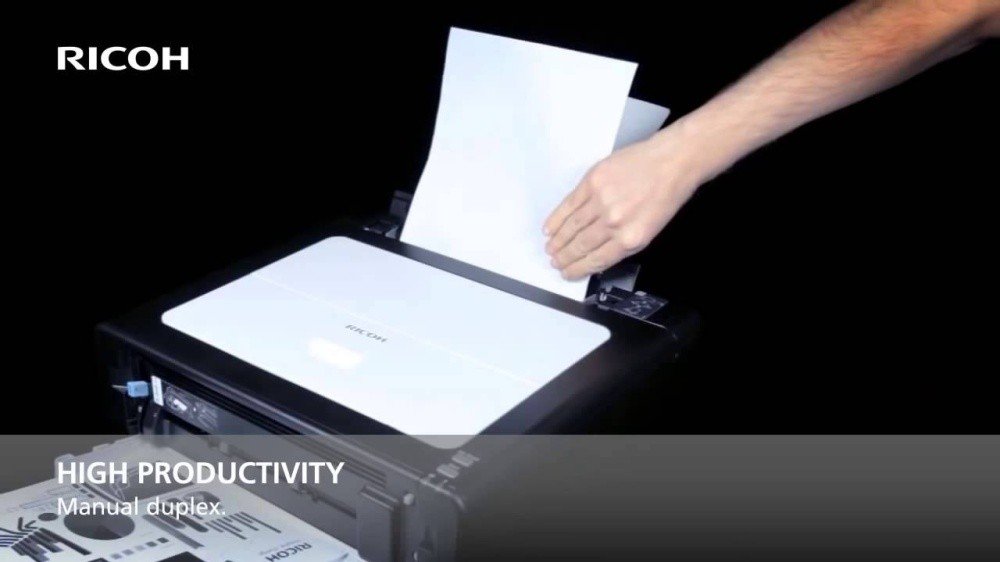 Máy in Ricoh SP112 xử lý giấy nhăn mà không lo kẹt giấy