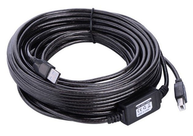 Người dùng kiểm tra dây kết nối máy in với máy tính chuẩn USB trước khi sử dụng