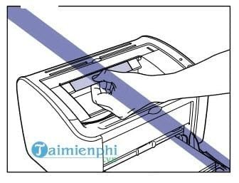 Cách lấy giấy kẹt ở khu vực hộp mực máy in an toàn