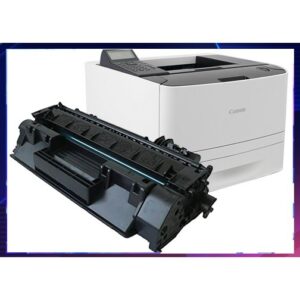 Kỹ thuật viên đang thực hiện đổ mực máy in Canon 251dw chuyên nghiệp tại nhà