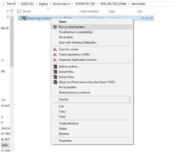 So sánh chất lượng bản in khi dùng mực HP 1020 chính hãng (bên phải) và mực kém chất lượng (bên trái) cho thấy sự khác biệt rõ rệt trên máy in HP LaserJet 1020
