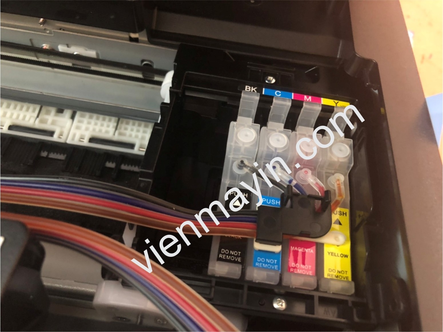 Máy in Epson WF-7710 được trang bị hệ thống mực liên tục tối ưu chi phí