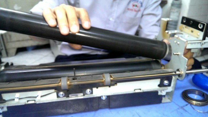Bộ phận lô sấy (fuser) của máy in