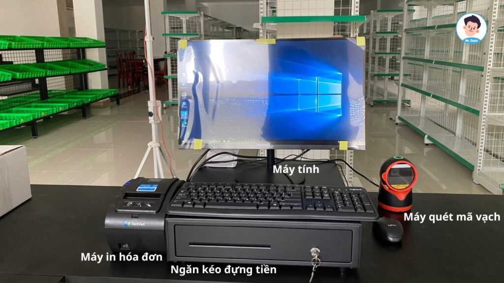 Bộ thiết bị POS đầy đủ bao gồm máy tính tiền, ngăn kéo đựng tiền và máy in hóa đơn POS tại cửa hàng
