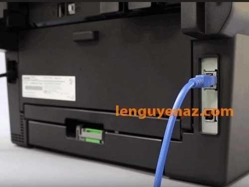 Kết nối cáp mạng LAN vào cổng J45 trên máy in Brother MFC-L2701DW