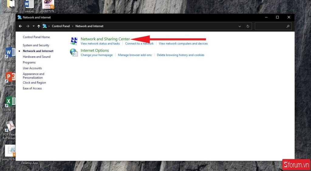Mở Control Panel trên Windows để bắt đầu cài máy in qua mạng LAN