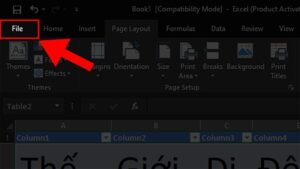 Menu File trong Excel, chọn mục Print để mở giao diện in