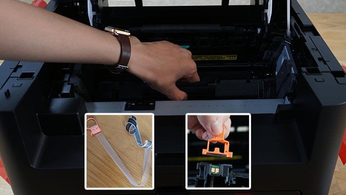 Lắp hộp mực toner vào máy in laser mới