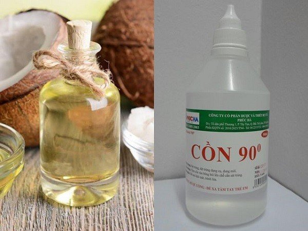 Dùng cồn tẩy rửa để loại bỏ vết mực in trên giấy