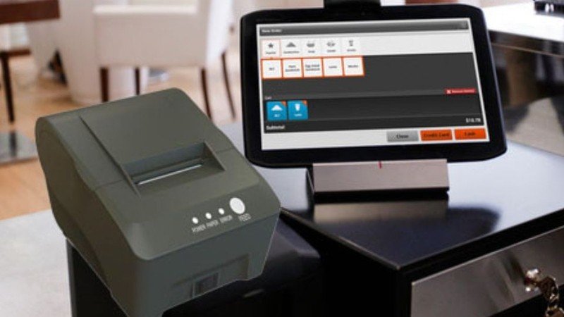 Máy in bill đang in hóa đơn chậm rãi gây ảnh hưởng đến tốc độ thanh toán