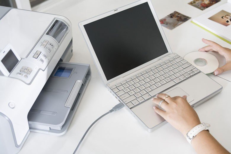 Cài đặt máy in cho laptop với kết nối có dây