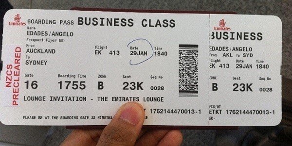 Quầy làm thủ tục check-in tại sân bay cho hành khách