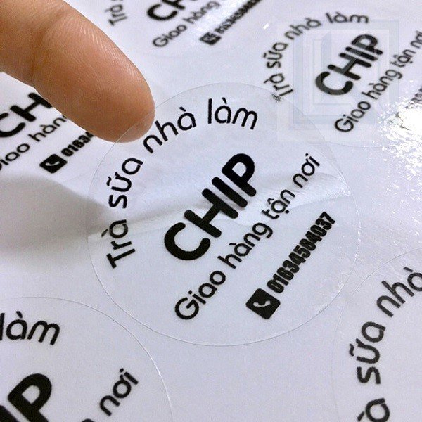 In tem nhãn trên chất liệu decal trong suốt thẩm mỹ cao