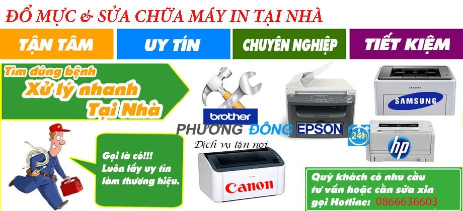 Kỹ thuật viên đang đổ mực máy in Brother tại nhà khu vực Thanh Xuân
