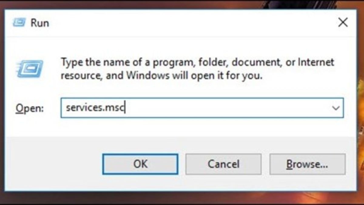 Mở hộp thoại Run để truy cập Services quản lý lệnh in máy Brother