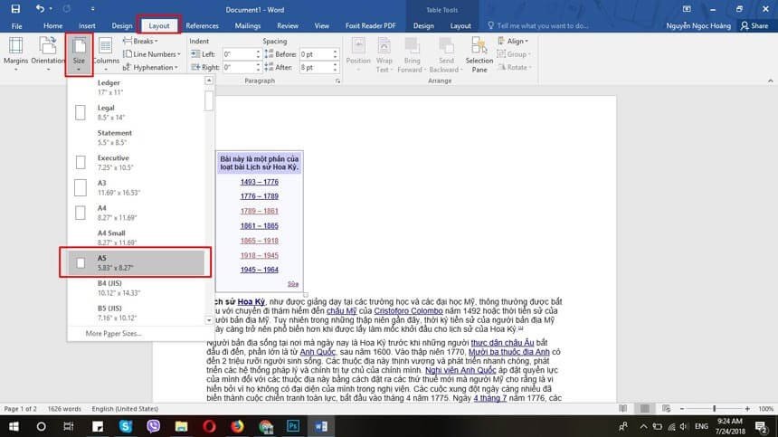Chọn khổ giấy A5 từ menu Size trong tab Layout/Page Layout của Word.