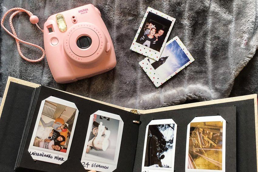 In ảnh trực tiếp từ điện thoại thông minh với máy in ảnh mini