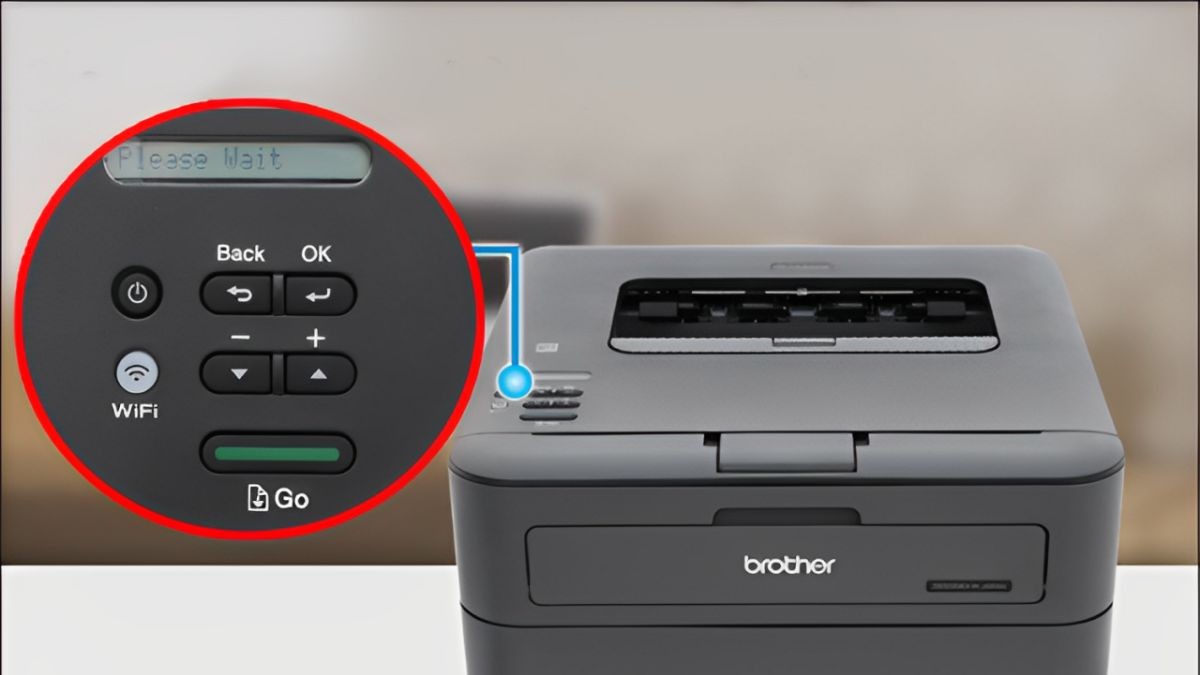Thực hiện tắt nguồn máy in Brother để khởi động lại