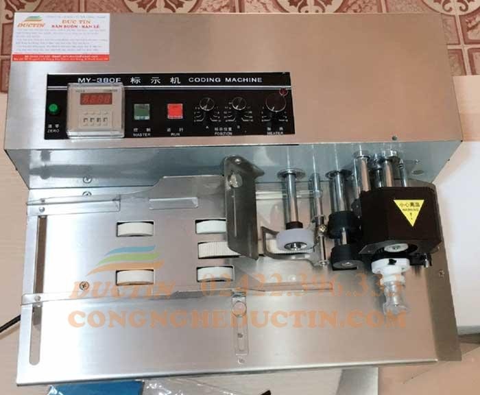 Góc nhìn từ trên xuống của máy in date MY380