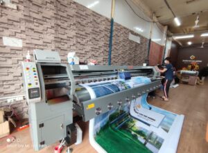 Máy in bạt khổ lớn nhất đang hoạt động in ấn quảng cáo chuyên nghiệp