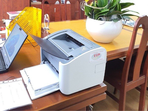 Máy in Canon LBP2900 huyền thoại với thiết kế nhỏ gọn và độ bền cao