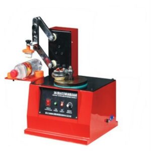 Cận cảnh máy in date mâm xoay SYM-380 đang hoạt động