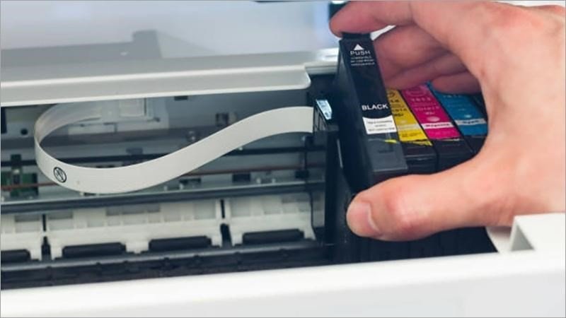 Hộp mực máy in chính hãng có giá thành cao hơn