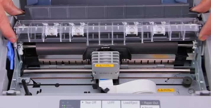 Đầu in chứa kim châm - bộ phận quan trọng trong cấu tạo máy in kim