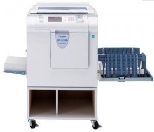 Máy in Duplo DP U-550 hoạt động