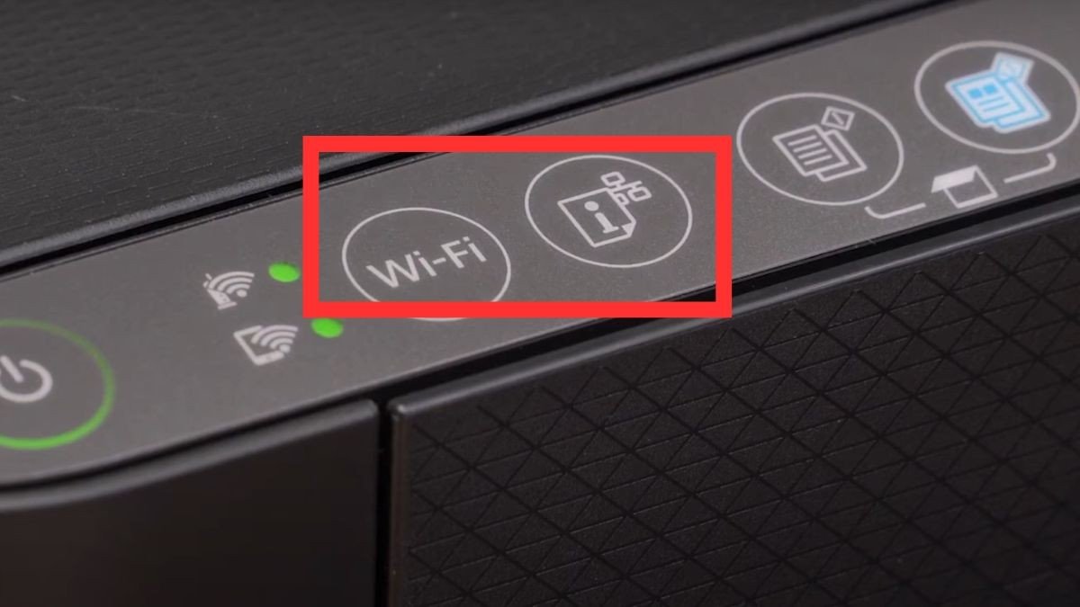 Thao tác nhấn giữ nút Wifi và Network Status trên máy in Epson