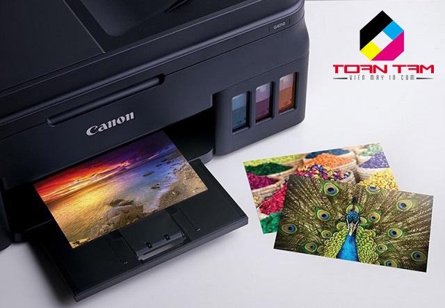 Giao diện phần mềm Poster Artist Lite hỗ trợ thiết kế trên máy in Canon G2010