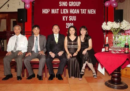 Nhà cung cấp máy in công nghiệp uy tín hàng đầu Văn phòng và đội ngũ SINO Corporation