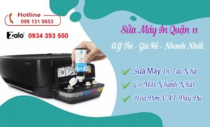 Hình ảnh kỹ thuật viên thực hiện sửa chữa máy in tại nhà khách hàng Quận 11