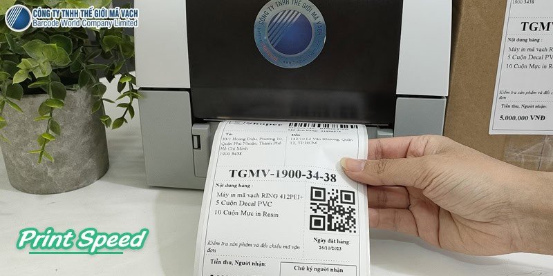 Hình ảnh minh họa khái niệm tốc độ in (print speed) trên máy in mã vạch ảnh hưởng đến việc giảm tốc độ máy in