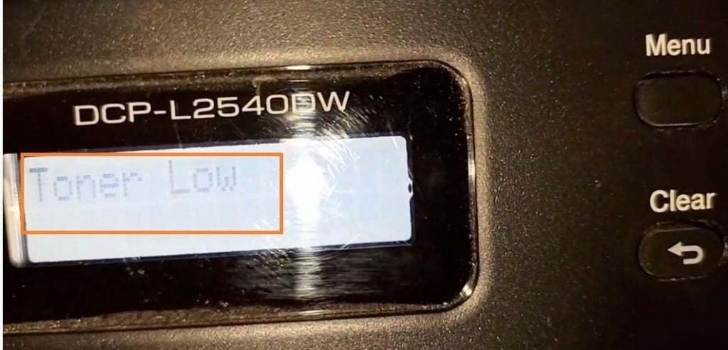 Máy in Brother hiển thị thông báo Toner Low trên màn hình