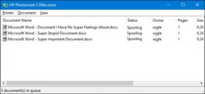 Cửa sổ hàng đợi in trên Windows hiển thị các tài liệu đang chờ hoặc đang được in