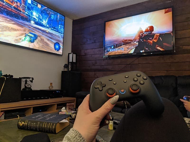 Trải nghiệm chơi game giải trí trên màn hình tivi lớn