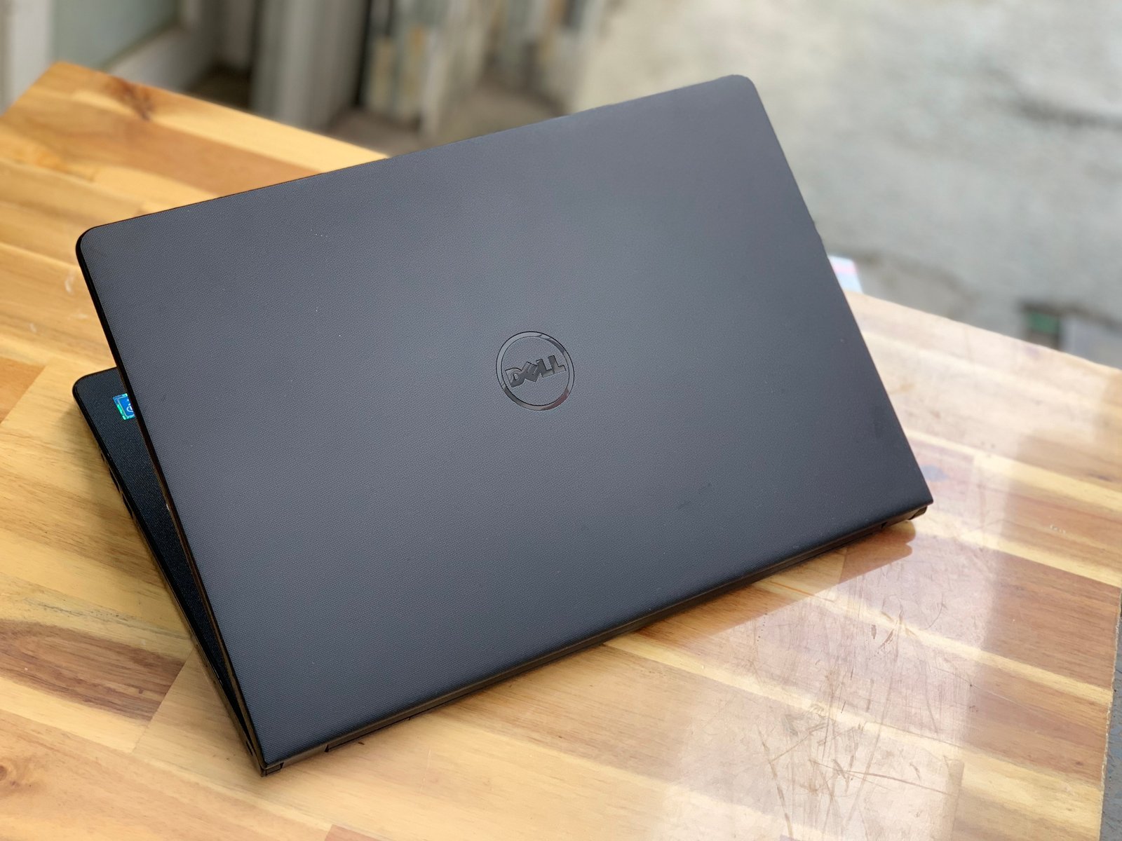 Máy Tính Xách Tay Giá Rẻ Tốt Nhất: Lựa Chọn Dell Inspiron