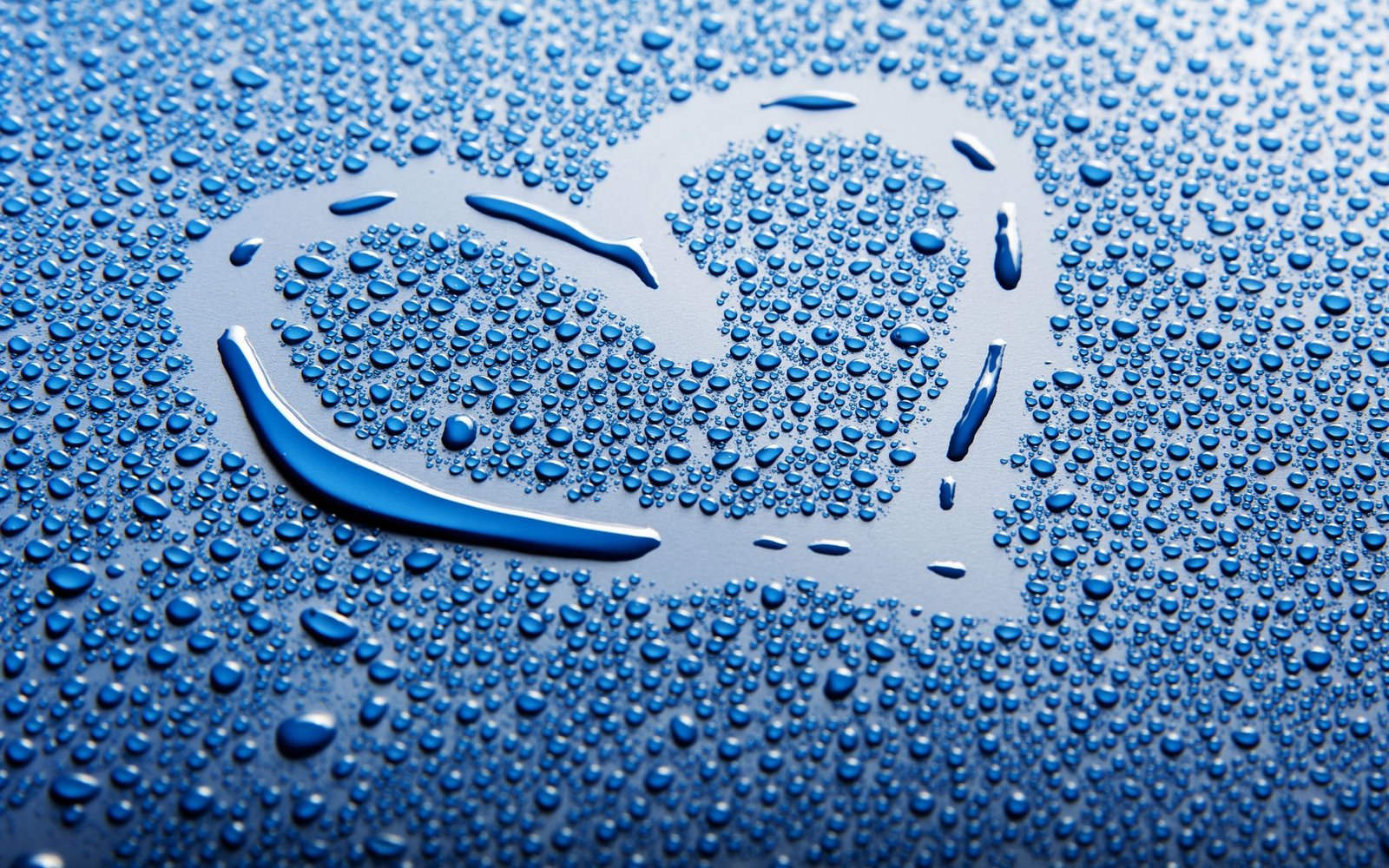 Wallpapers trái tim 4K cho màn hình lớn