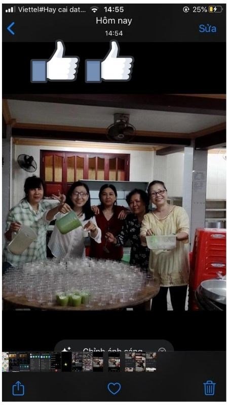 Thư viện ảnh trên iPhone hiển thị hình ảnh đã được tải về thành công