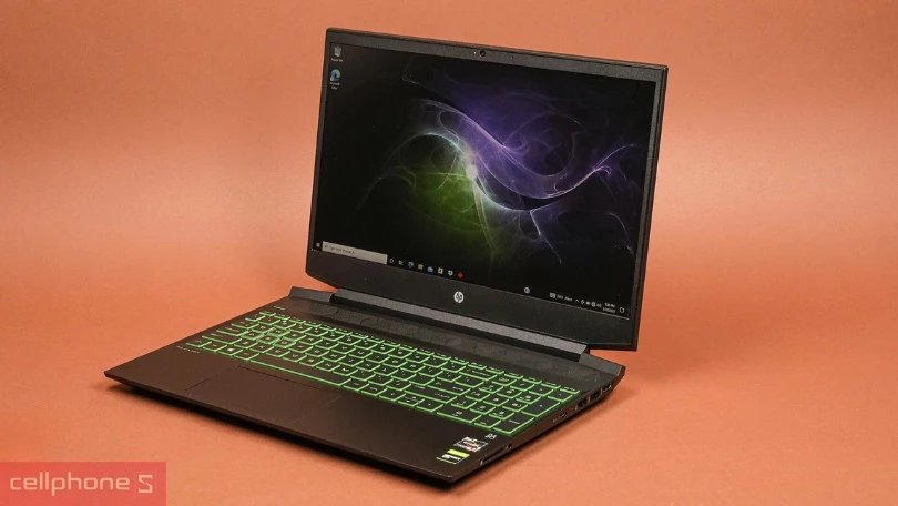 Lựa chọn kích thước màn hình của máy tính xách tay HP Core i5 phù hợp với nhu cầu di chuyển.