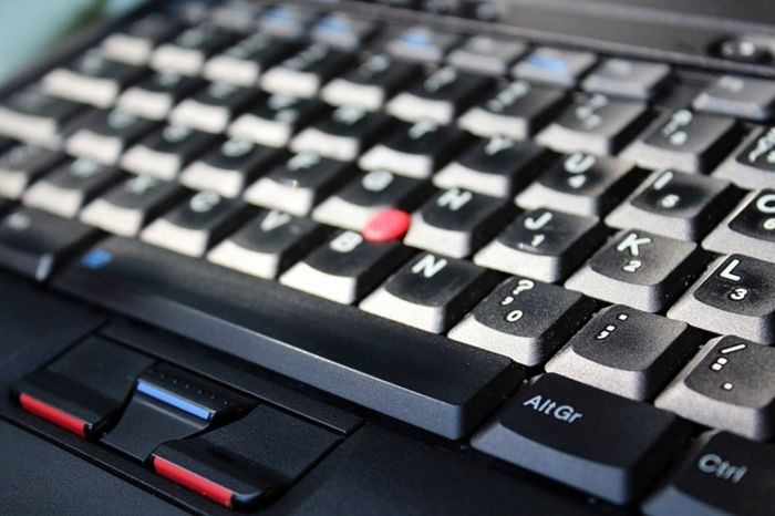 Ảnh bàn phím dành cho laptop với layout nhỏ gọn