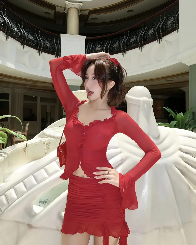 Gái xinh trong ảnh nền 4K mang nét đẹp hoài cổ, cổ điển